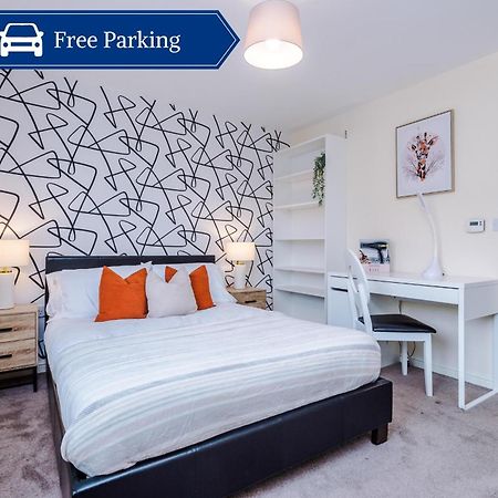 Chic 2 Bed House With Garden & Free Parking Villa Manchester Exteriör bild