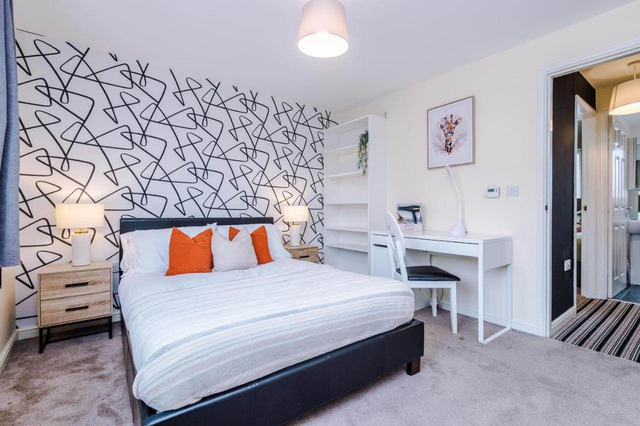 Chic 2 Bed House With Garden & Free Parking Villa Manchester Exteriör bild